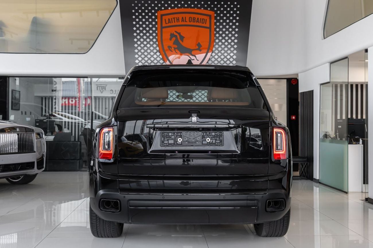 رولز رويس كولينان Rolls-Royce Cullinan | Black Badge | GCC Specs | Dealer Warranty & Service Contract (AGMC) | 2022