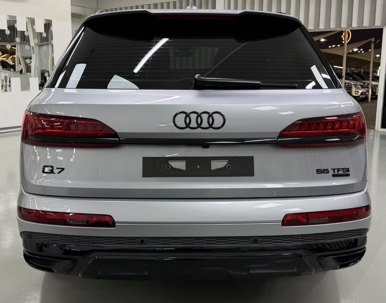 أودي Q7 55 TFSI quattro S Line 2.0L