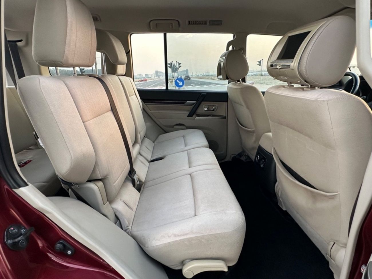 Mitsubishi Pajero Std 3.5L MODEL 2017 GCC CAR PERFECT CONDITION INSIDE AND OUT SIDE