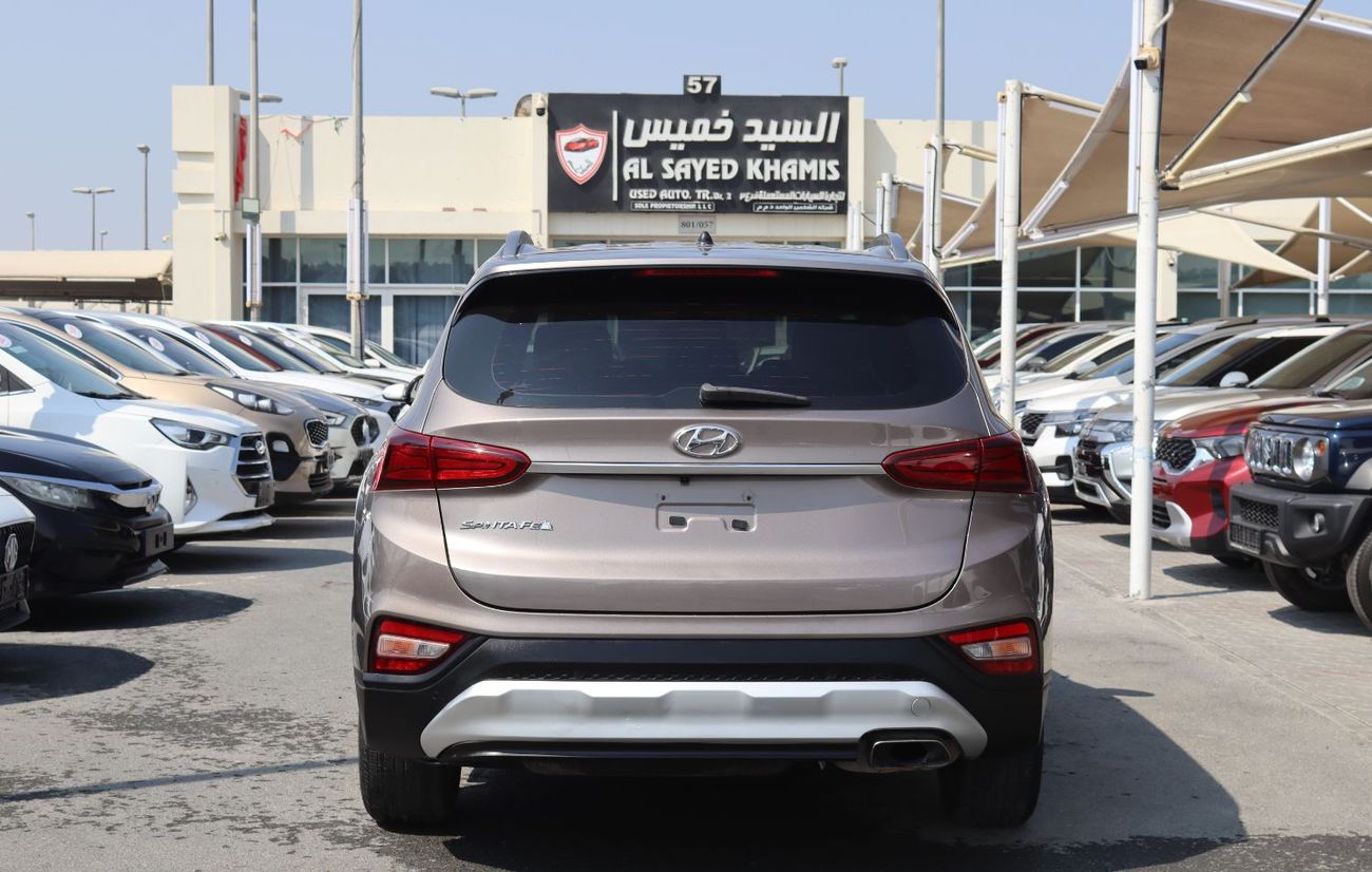 هيونداي سانتا في هيونداى سانتافى 2019 - خليجى -عدد 7 مقاعد - بدون حوادث محرك 2.4L بحاله ممتازه ممتازه