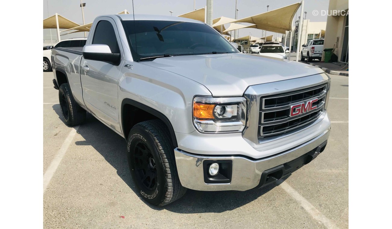 GMC Sierra سياره نظيفه جدا بحاله ممتازه بدون حوادث ضمان شاسيه جير ماكينه