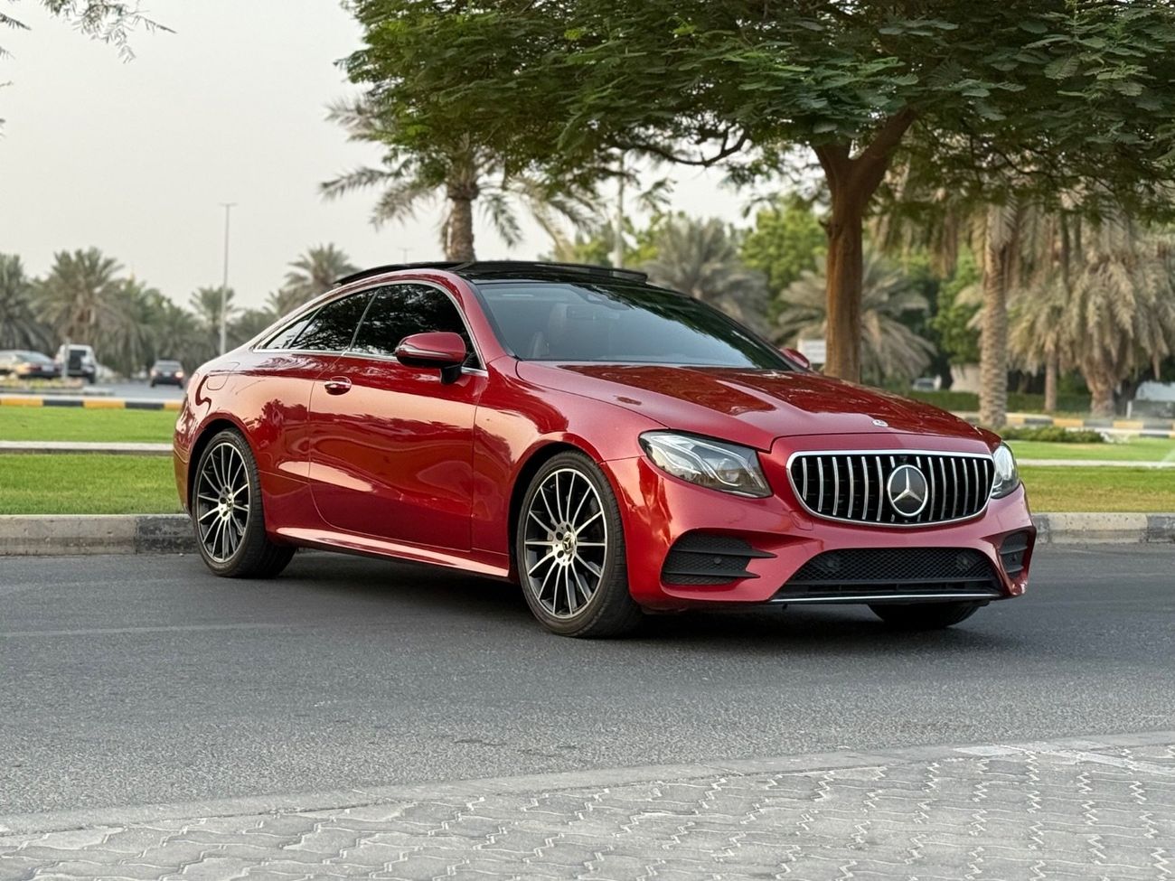 مرسيدس بنز E300 كوبي 