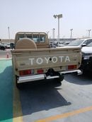 تويوتا لاند كروزر بيك آب Std 4.0L Single Cab Utility 4WD