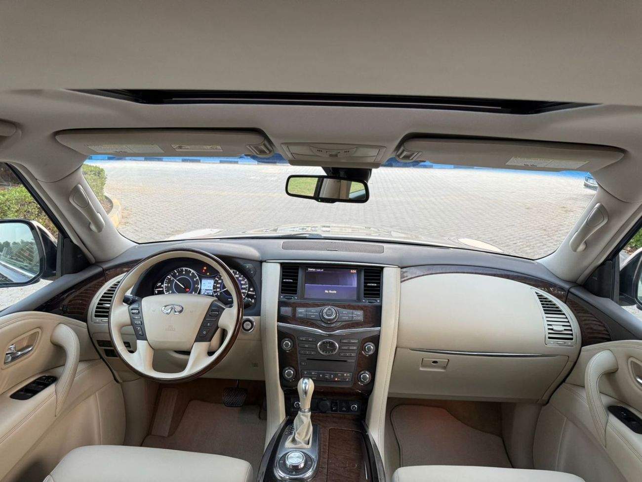 إنفينيتي QX56 Luxury 5.6L