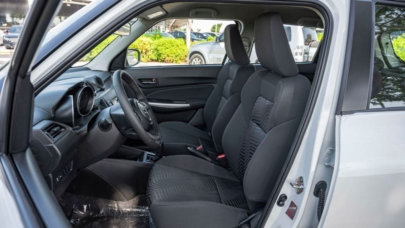 سوزوكي سويفت SUZUKI SWIFT GLX 1.2P AT MY2025