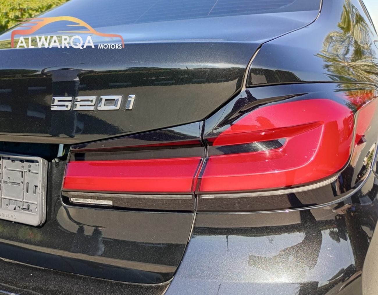 بي أم دبليو 520i EXCLUSIVE PLUS Middle East Edition 2.0L