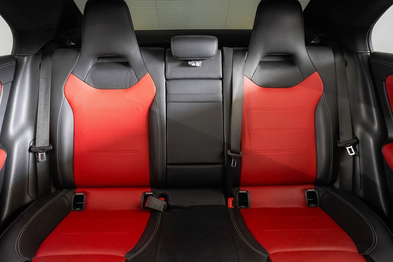 مرسيدس بنز CLA 35 AMG Std 2.0L