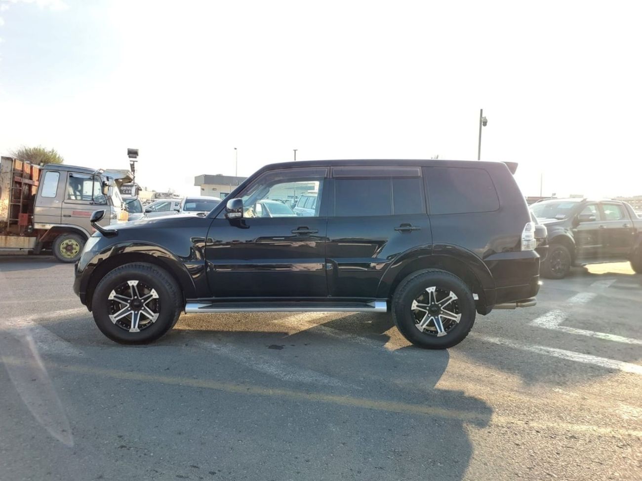 ميتسوبيشي باجيرو MITSUBISHI PAJERO SUV RHD 2012 MODEL 3.2 L DIESEL AUTOMATIC(PM01286)