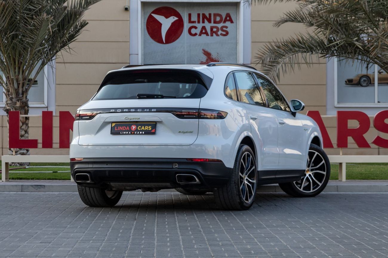 Porsche Cayenne E-Hybrid 3.0L (355 HP)