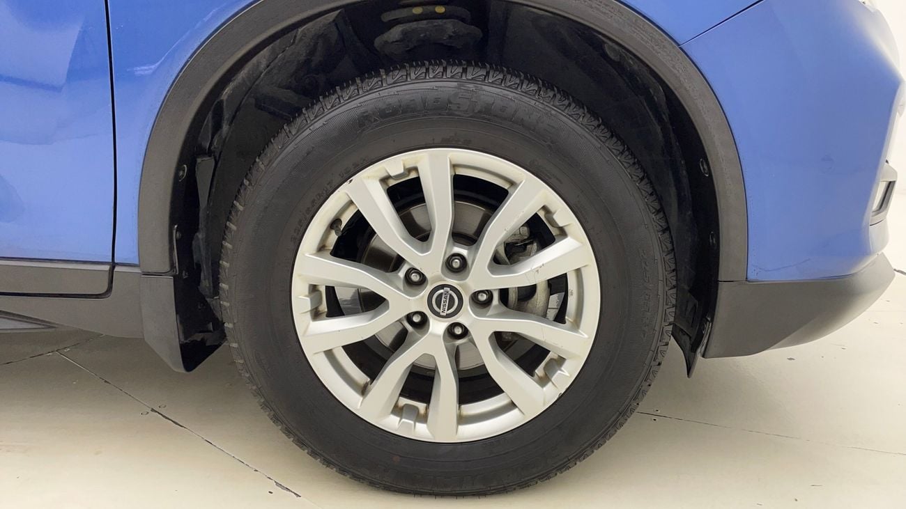 نيسان إكس تريل S 4WD 2.5 | بدون دفعة مقدمة | اختبار القيادة في المنزل