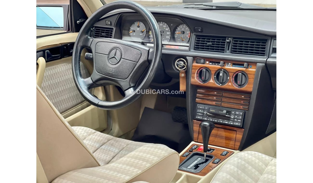 Mercedes-Benz 190 E 1993 Mercedes Benz 190E, Mint Condition, Japanese Specs