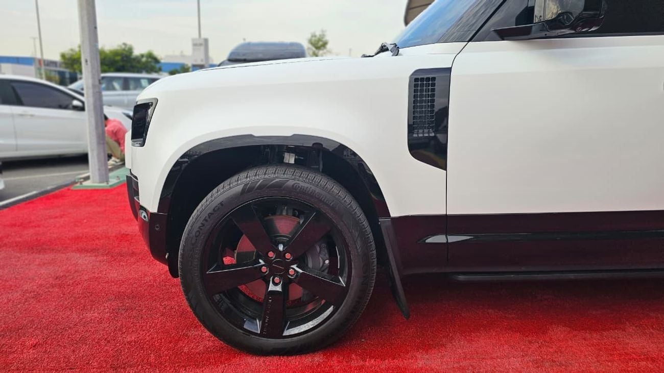 Land Rover Defender 2026 Land Rover Defender P400 HSE – White | Like New | GCC Specs