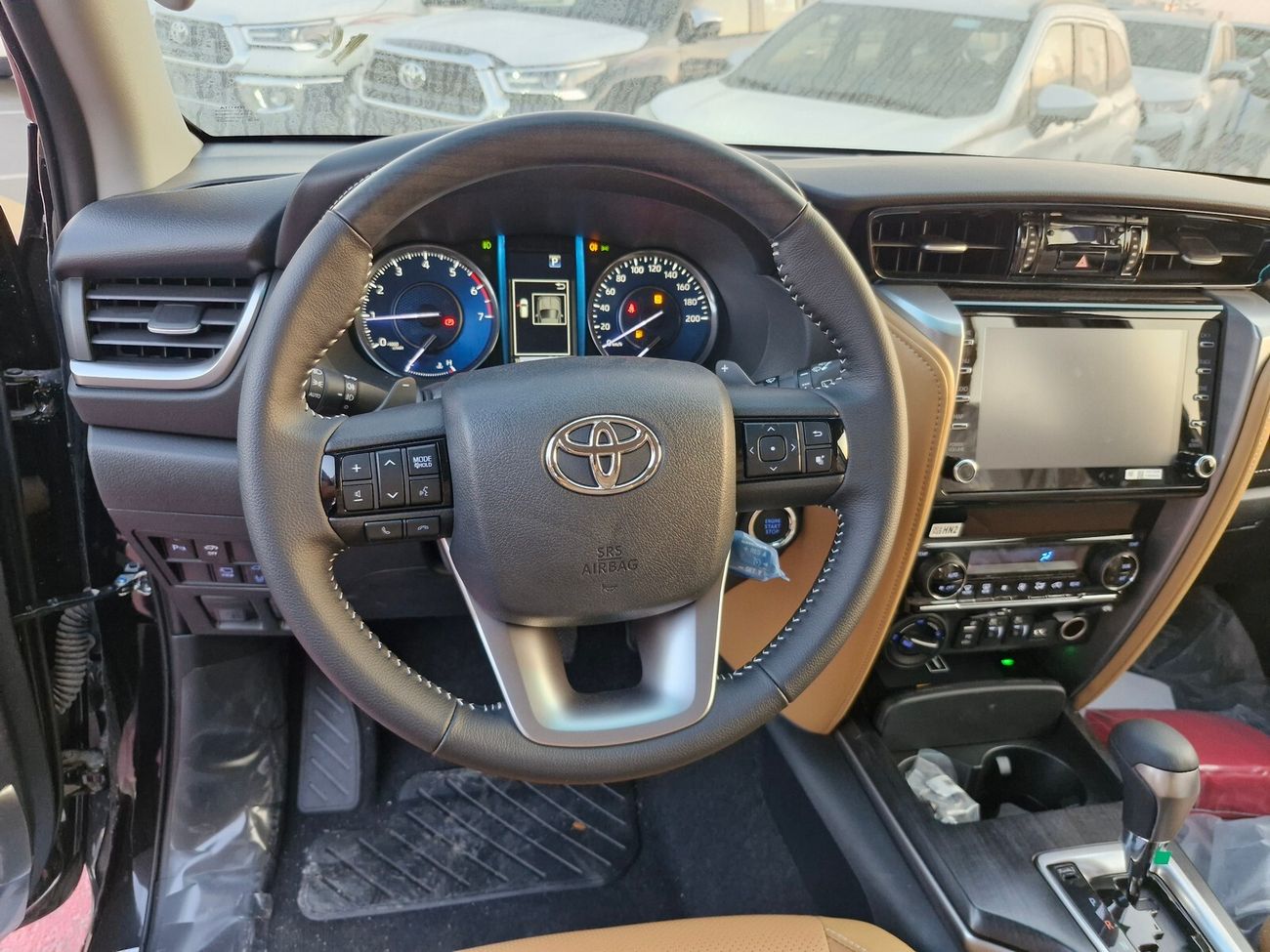 تويوتا فورتونر Toy. Fortuner 4x4 4.0L Pet - V6- A/T - 24YM – FULL