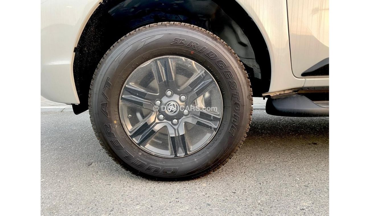 Toyota Hilux TOYOTA HILUX 4.0 AT WHITE 2023 * EXPORT ONLY *
