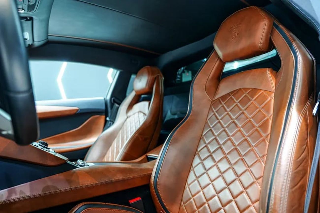 لامبورغيني أفينتادور S Coupe