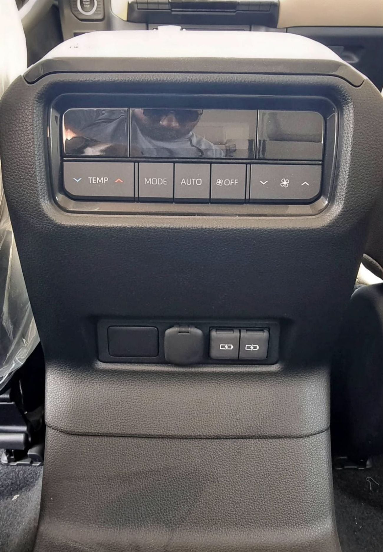 تويوتا برادو TOYOTA PRADO 2.4L PETROL WITH RADAR MY 2025