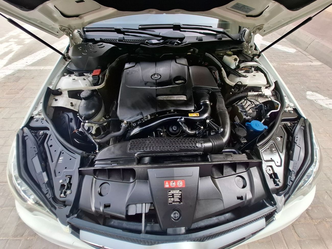 Mercedes-Benz E 200 Coupe Mercedes-Benz E200 2015 full option