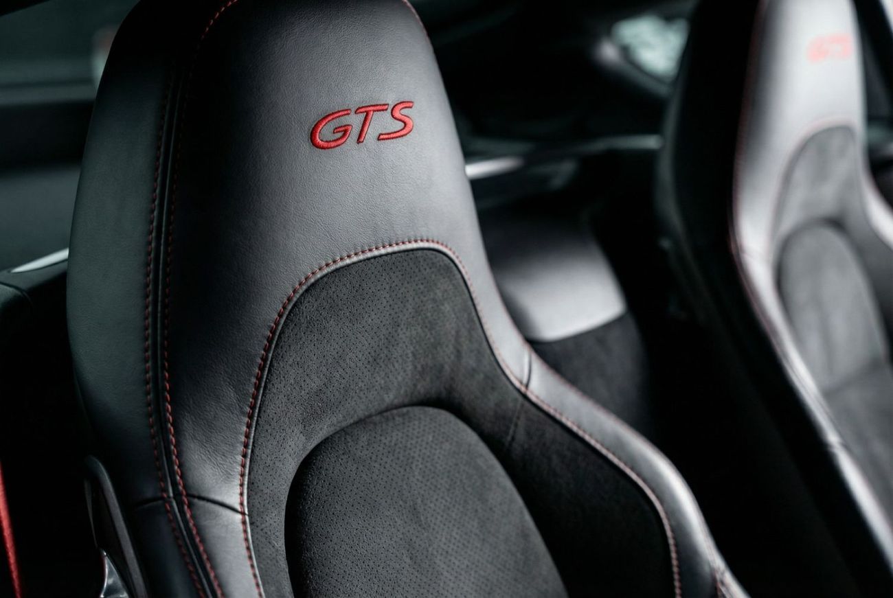 Porsche 718 Cayman GTS 2.5L AED 8,812 / Monthly l 0% Downpayment l Porsche Cayman 718 GTS