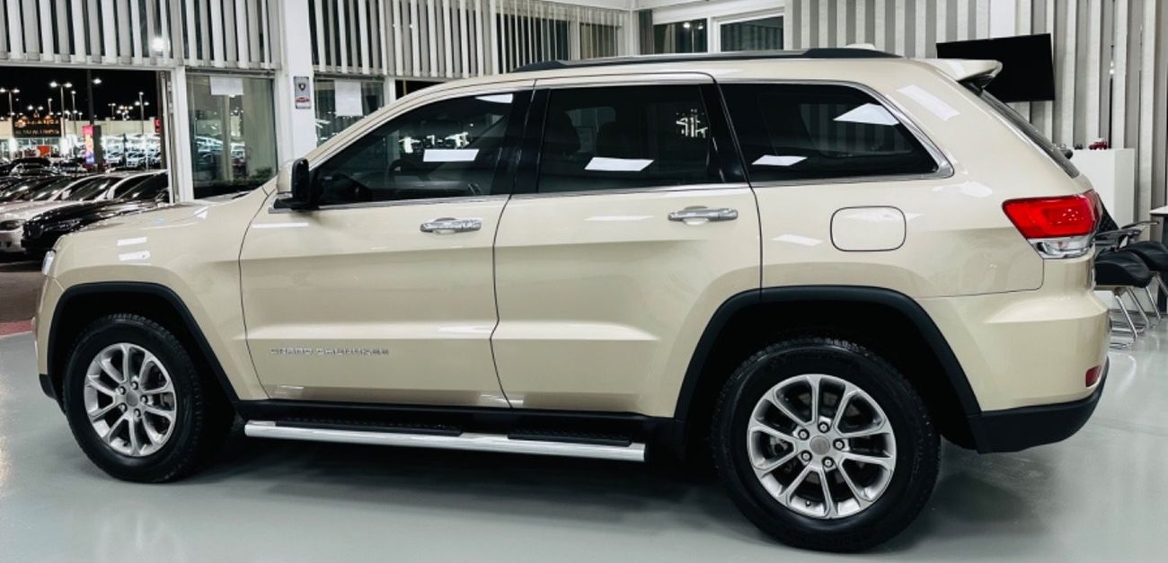 Jeep Grand Cherokee Limited GCC .. Original  Paint .. Perfect Condition .. Full Options .. V6