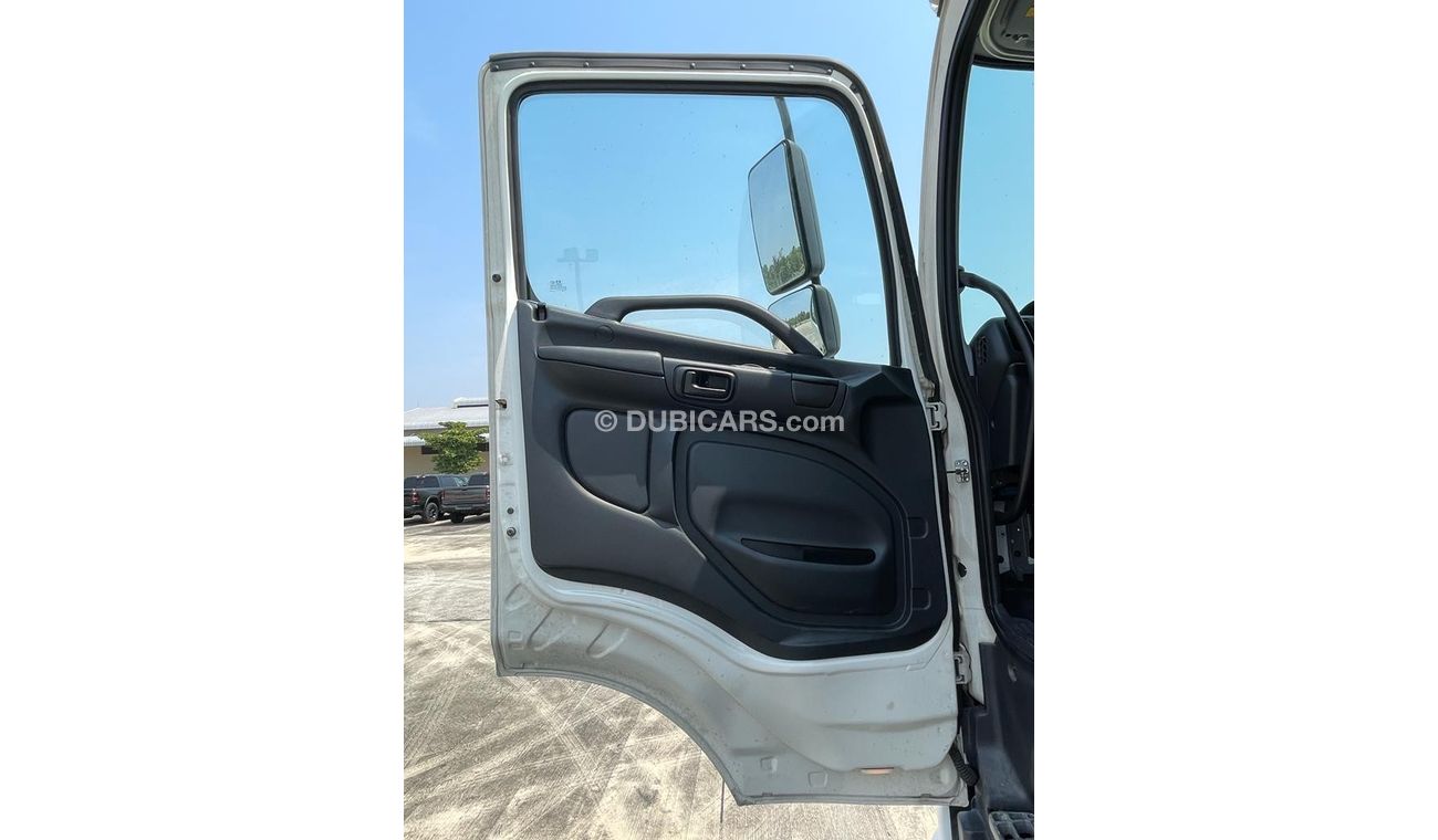 Hino 700 6x4 430PS STD ROOF