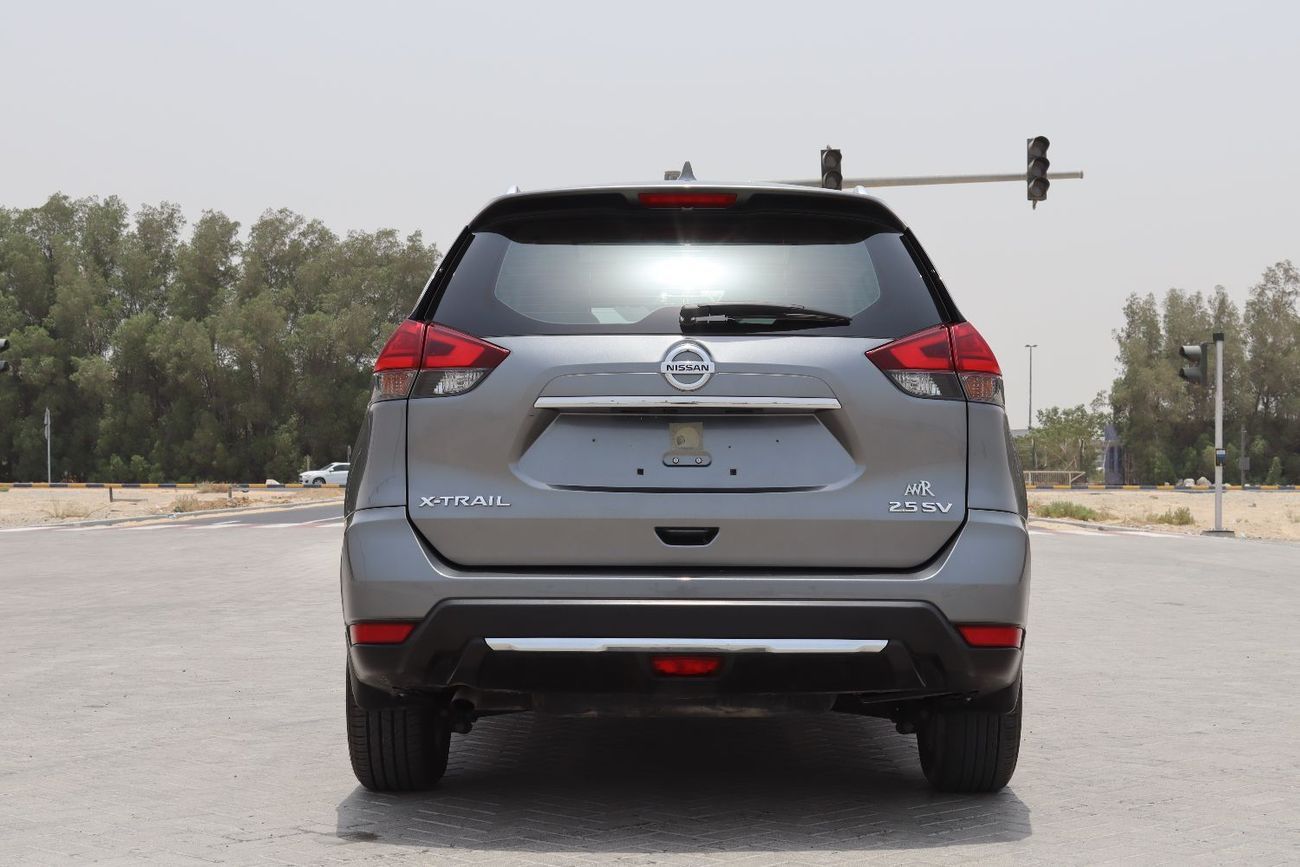 نيسان إكس تريل نيسان إكستريل موديل 2021 خليجى بدون حوادث ممشى 85000 KM بمحرك  2.5 سى سى بسعر 69000درهم