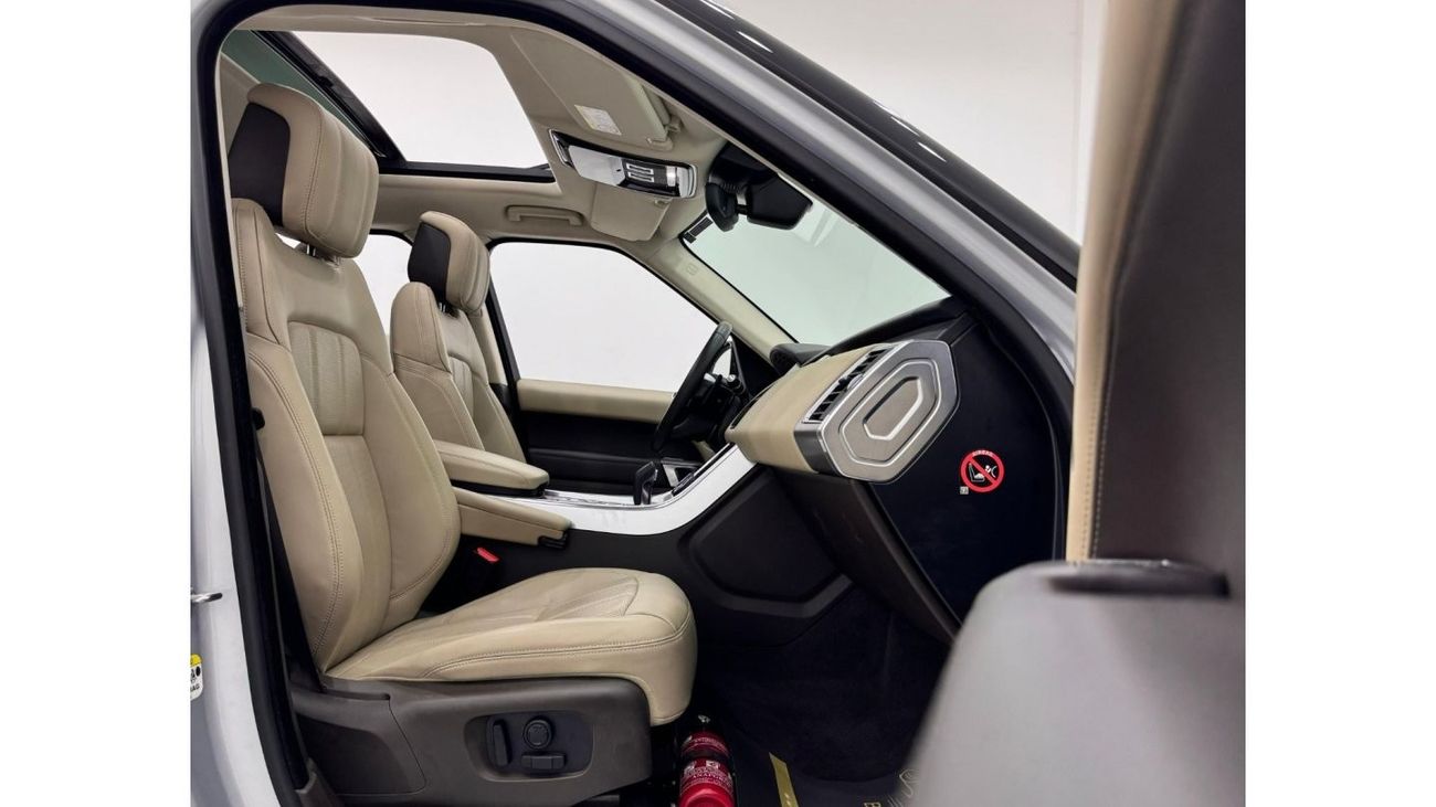 لاند روفر رينج روفر سبورت 2019 Range Rover Sport HSE V6, Warranty, Full Range Rover Service History, Very Low Kms, GCC