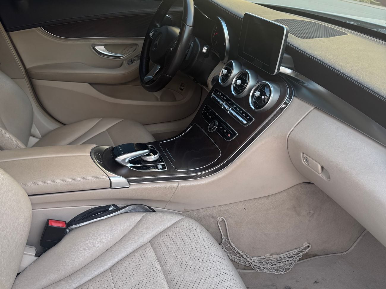 Mercedes Benz C200