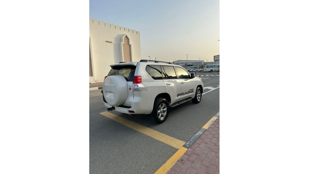 Toyota Prado model 2010 v6