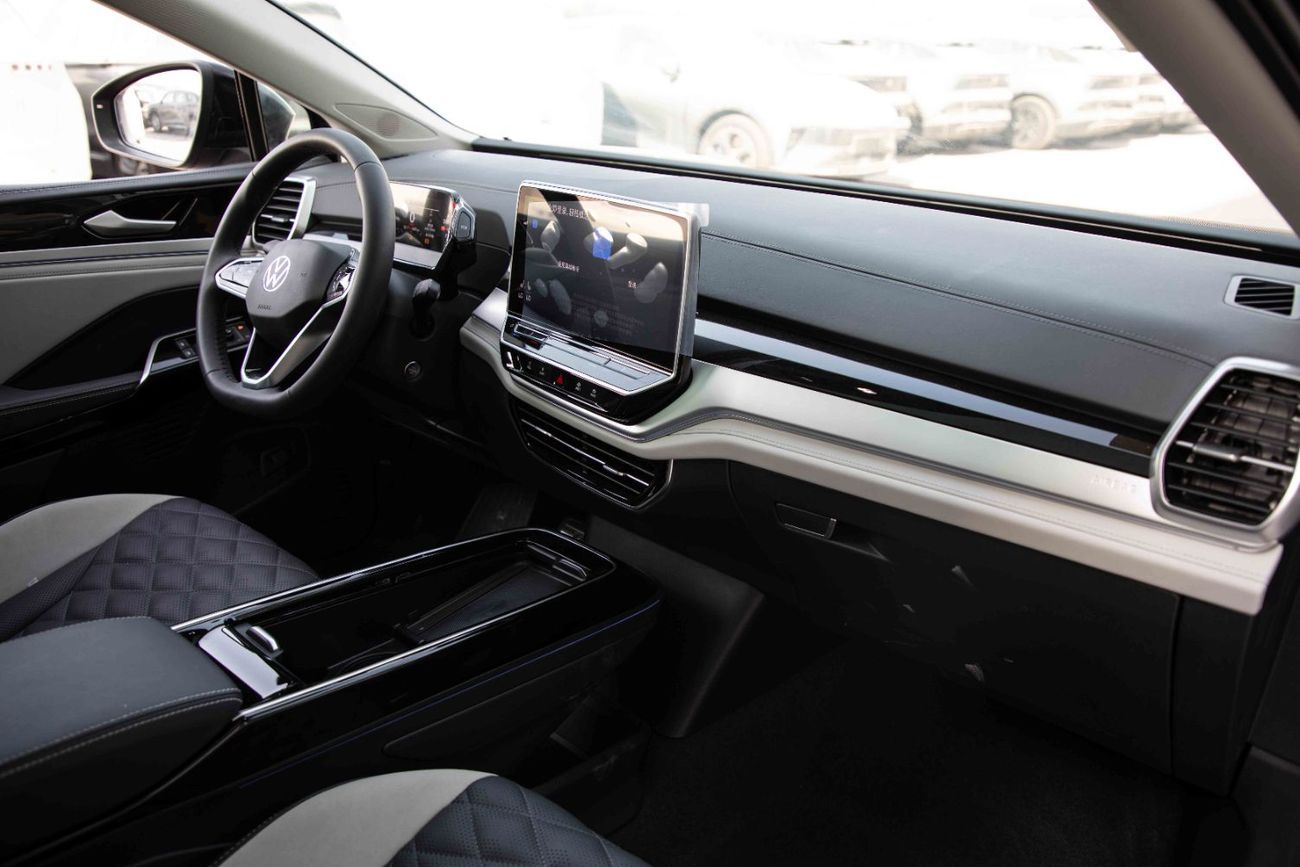 فولكس واجن ID.6 2024 Volkswagen ID6 Crozz Pro - Blue Inside Black | Export Only