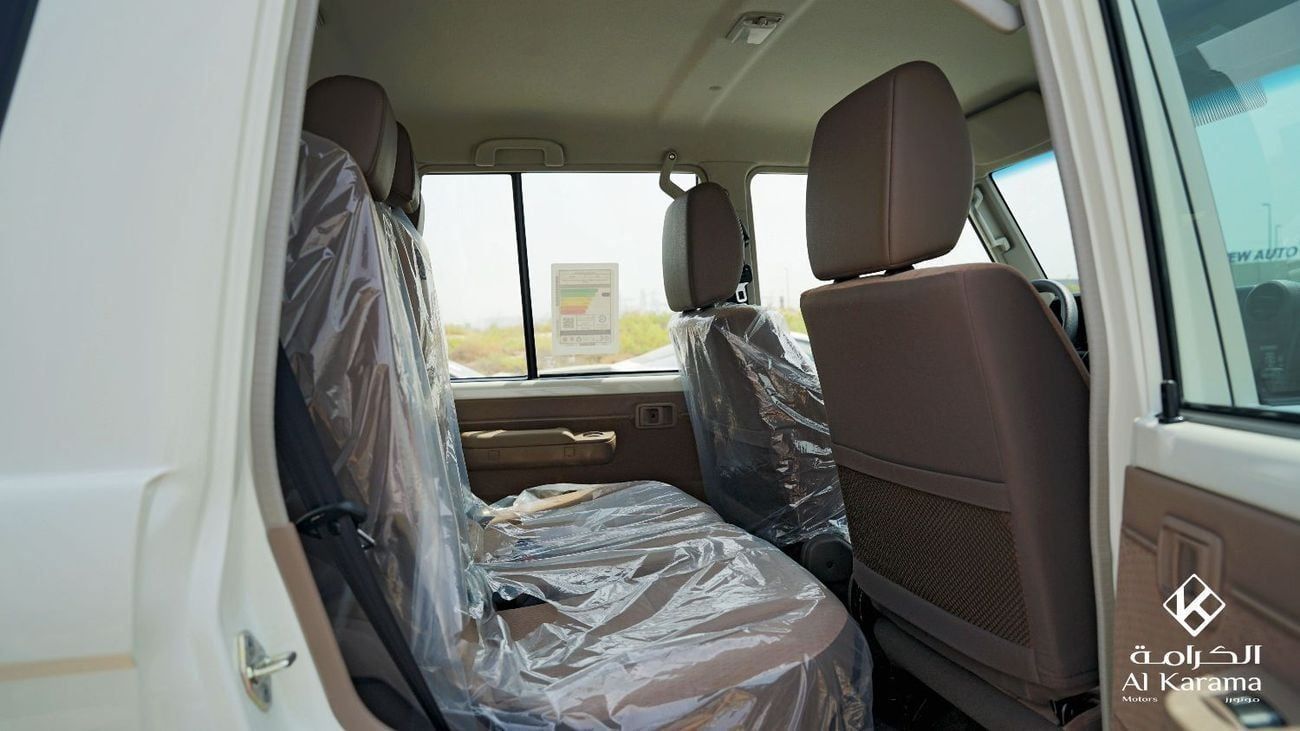 Toyota Land Cruiser 70 LC76 | 2.8L | 4WD Manual Transmission | GCC Specs | Rear Camera | Power Mirror