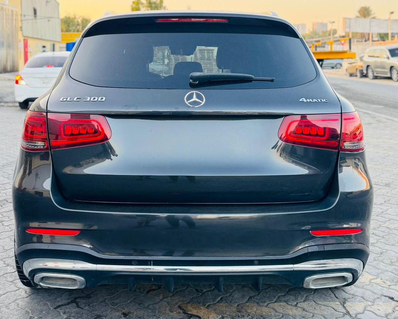 مرسيدس بنز GLC 300 AMG 2.0L
