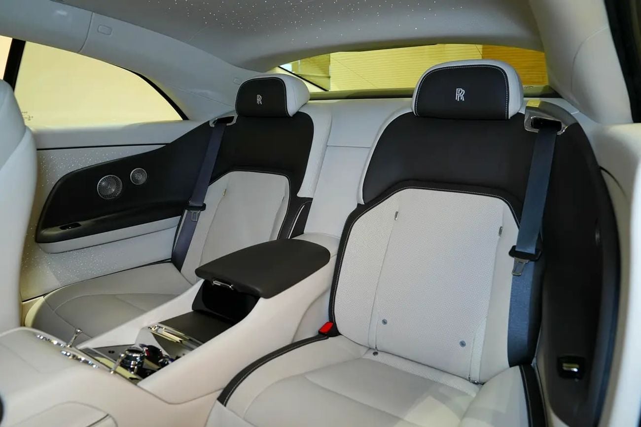 Rolls Royce Spectre STANDARD / Warranty / GCC Spec
