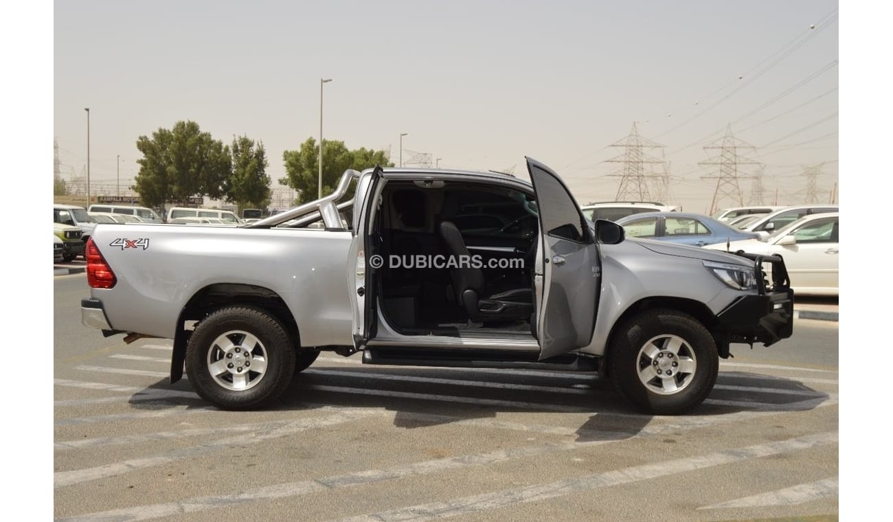 Toyota Hilux SR5 Diesel Engine