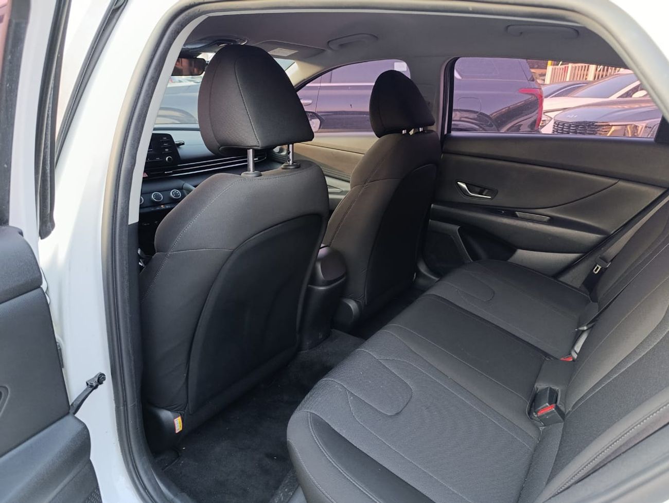 Hyundai Elantra Smart 1.6L