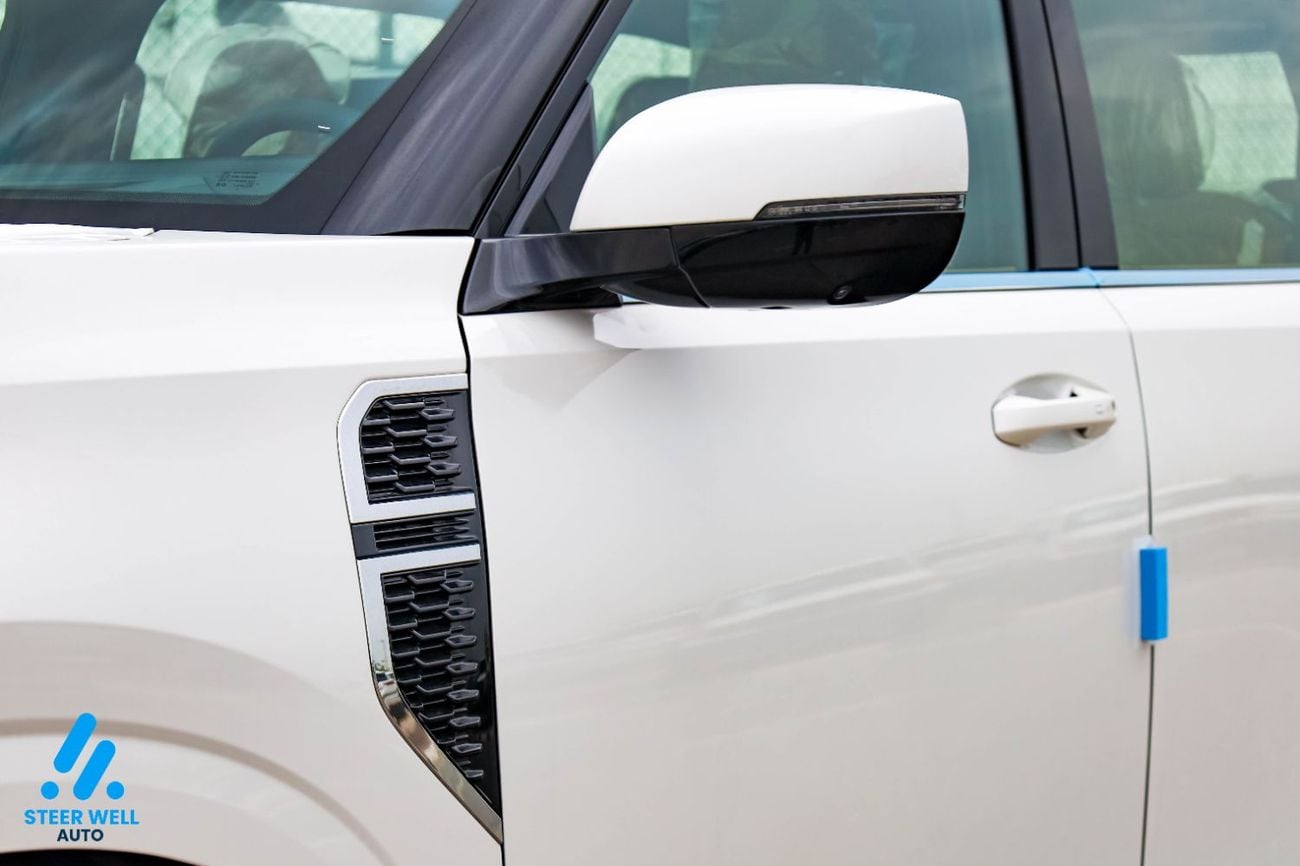 نيسان باترول LE Platinum | GCC | 3.5L V6 | AWD | Tan Inter | 8-Seater SUV | Height Control | Export