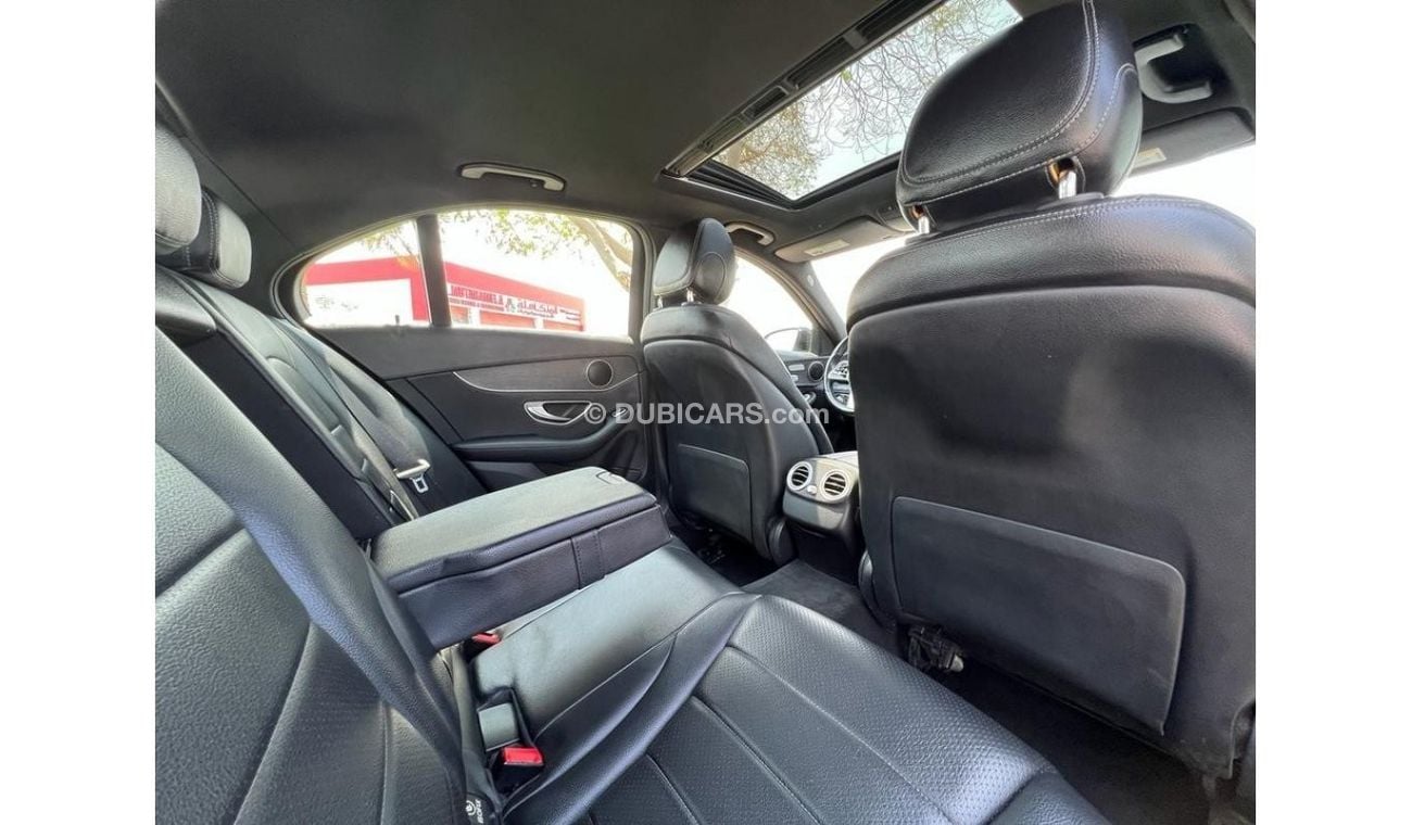 Mercedes-Benz C 300 Std MERCEDES BENZ C300 AMG 2019 KIT C63 WITH DEALER WARRANTY