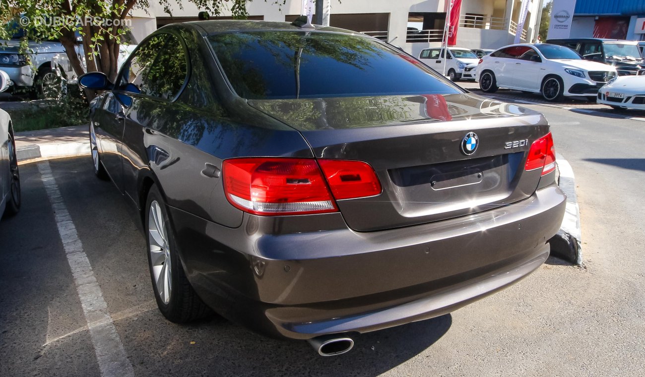 BMW 320i i