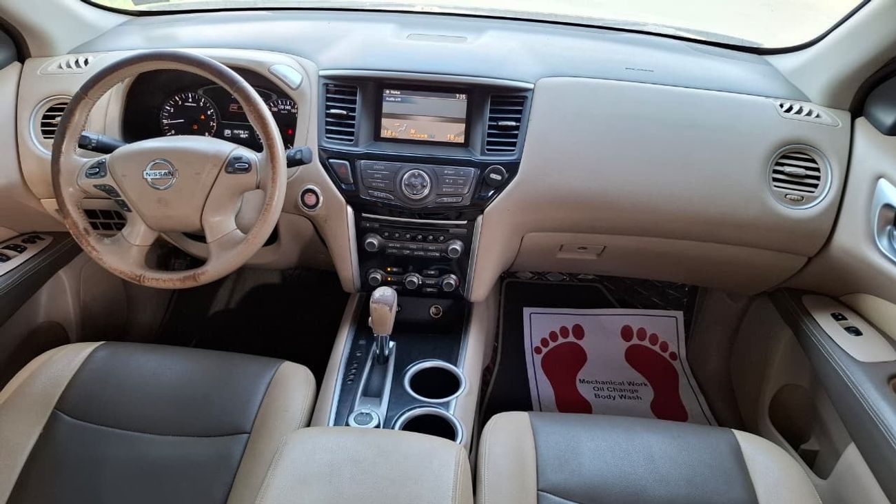 Nissan Pathfinder SE Mid 3.5L