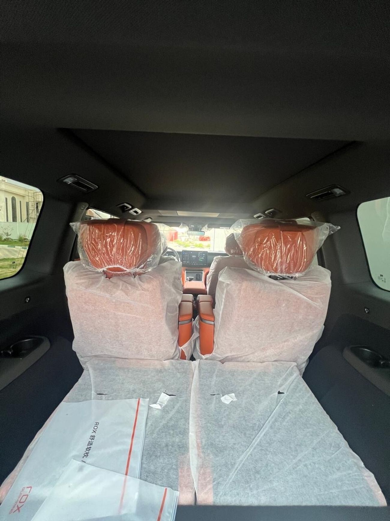 ROX 01 2025 ROX 01 VIP 6 seater Long range