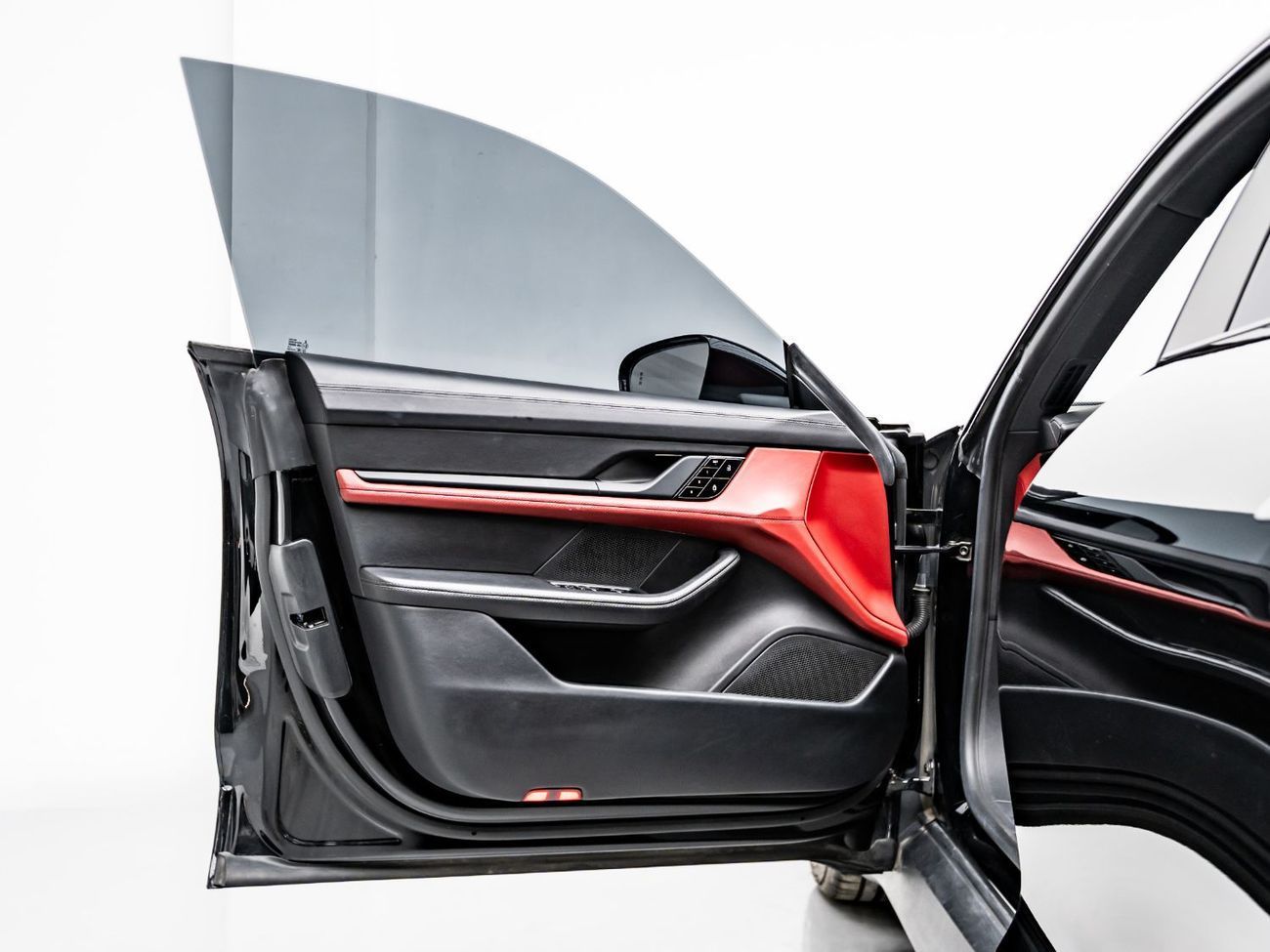 Porsche Taycan Base 2021 Porsche Taycan, 2026 Porsche Warranty, Full Service History, Low KMs, GCC