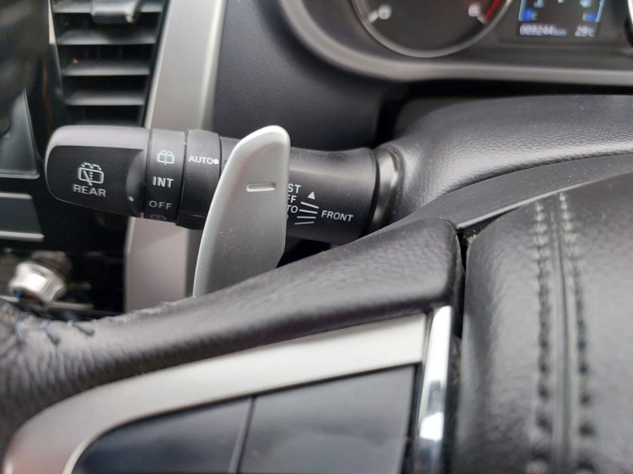 Mitsubishi Pajero MITSUBISHI PAJERO SUV RHD 2023 MODEL 2.4 L DIESEL AUTPMATIC(PM11732)