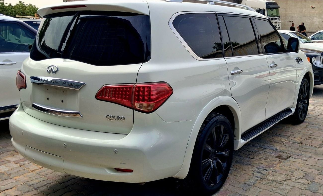 Infiniti QX80 Black Edition 8 5.6L