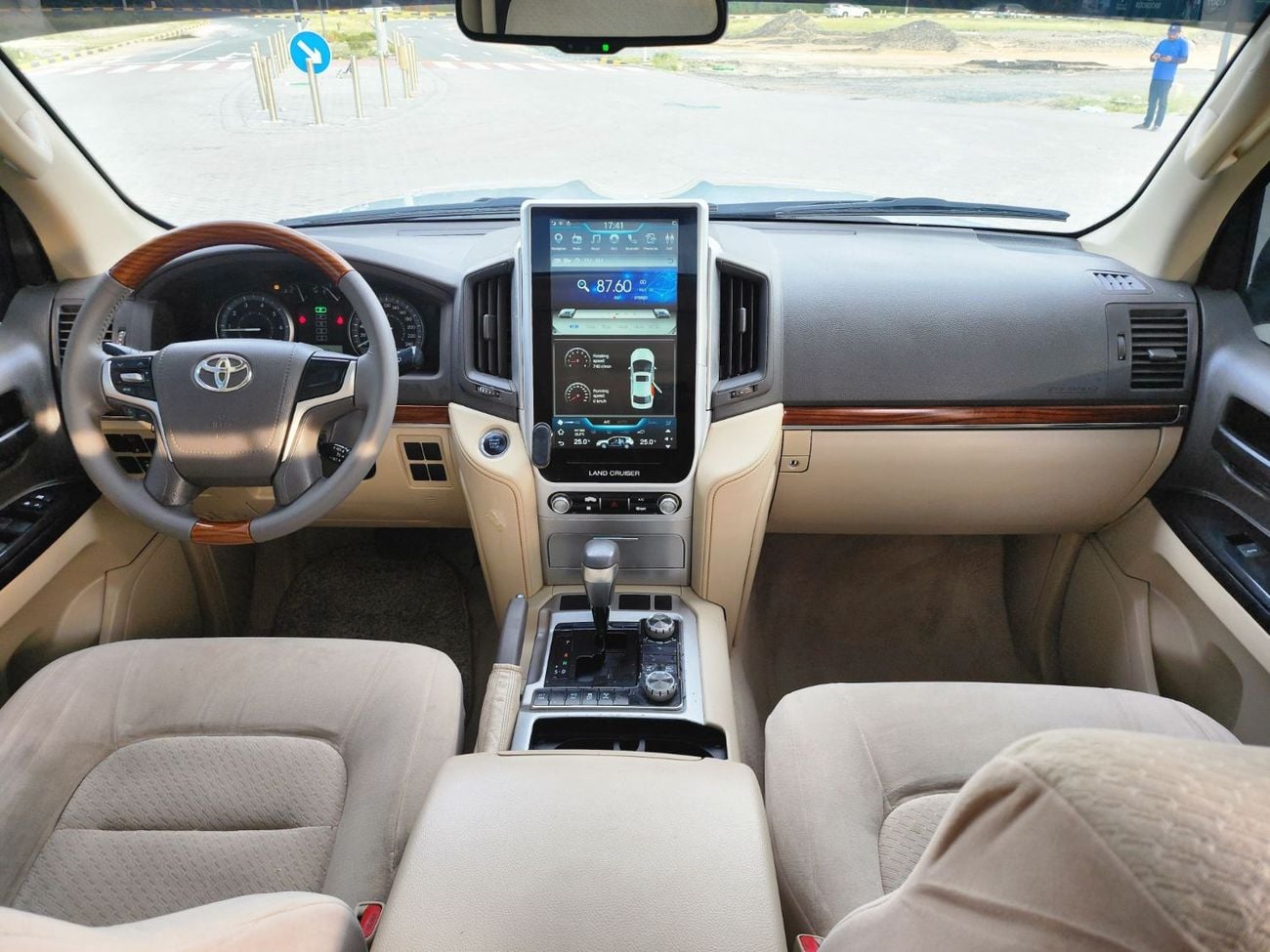 تويوتا لاند كروزر GX.R V6