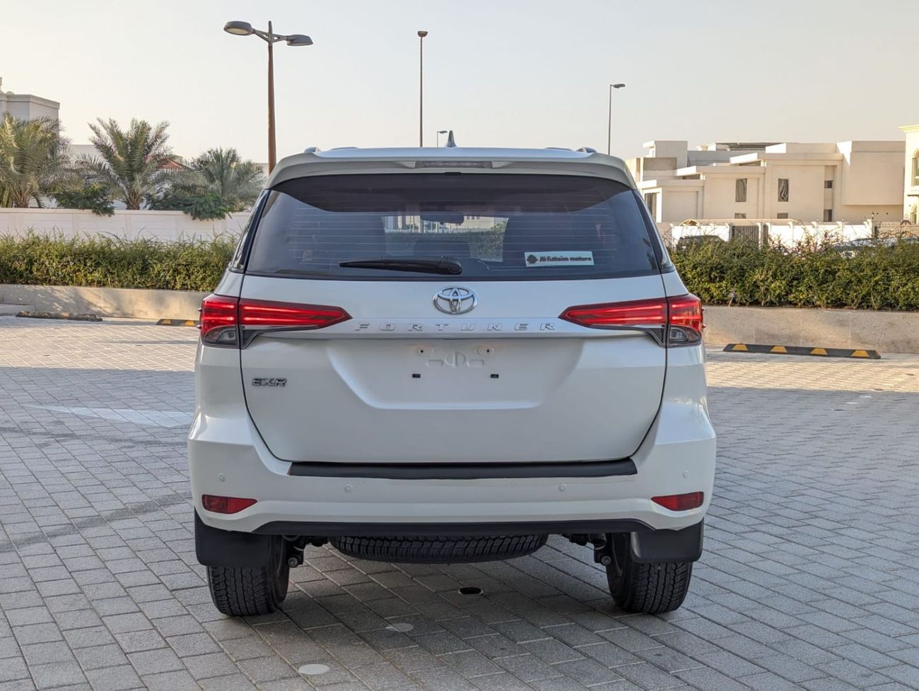 Toyota Fortuner Toyota Fortuner 2022 white colour ,brown colour interior, Gcc specs