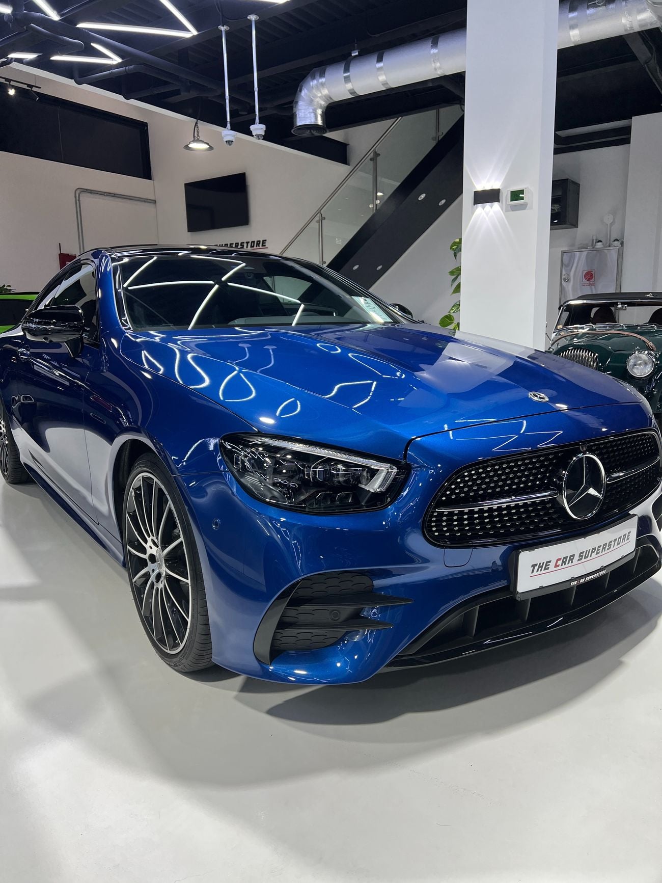 مرسيدس بنز E300 AMG