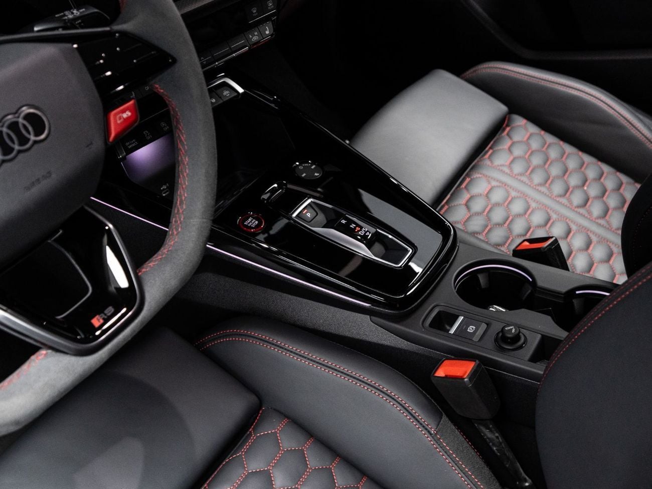 Audi RS3 TFSI quattro 2.5L Sportback 2025 Audi RS3, 2.5 TFSI Quattro, 4WD, 400bhp, 7 Speed Auto