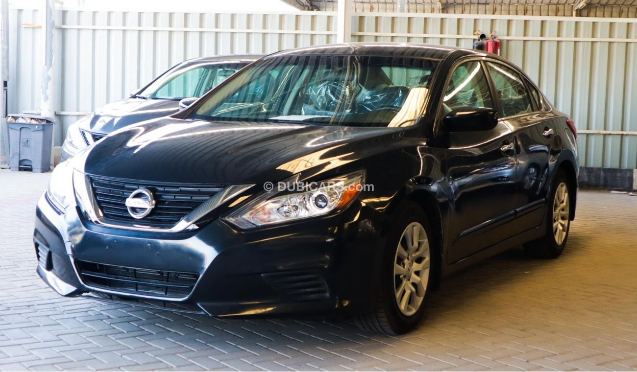 Used Nissan Altima 2017 for sale in Dubai 494756