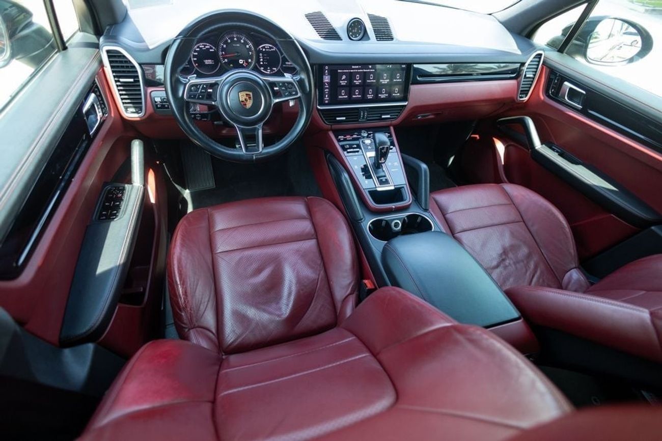 Porsche Cayenne S 2.9L (440 HP)