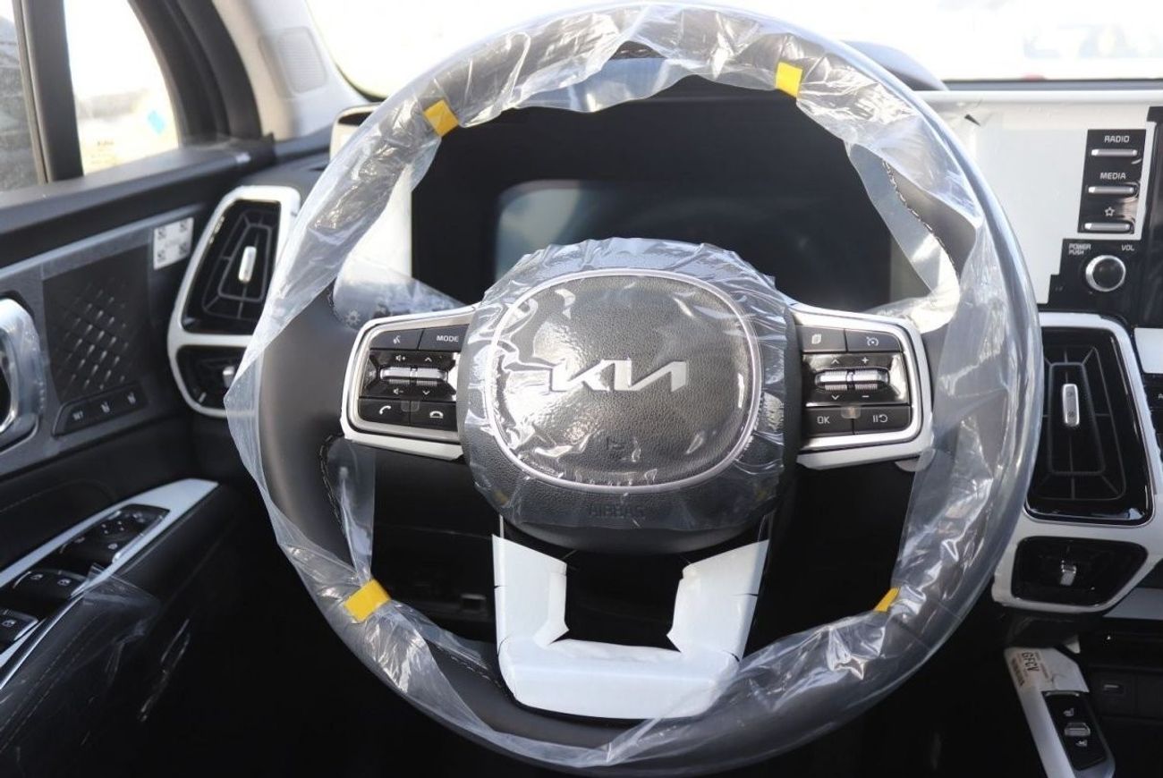 كيا سورينتو 2.5L, 360 CAMERA, MEMORY SEAT, ELECTRIC SEAT, SEAT HEATING, ELECTRIC BACK DOOR, 4WD , LEATHER SEATS,