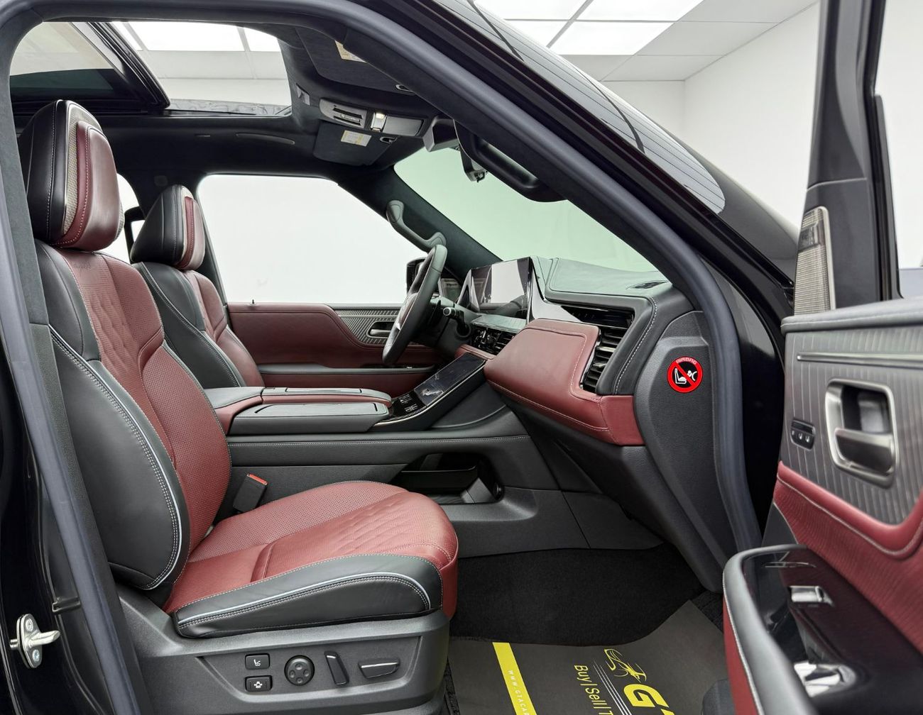 Infiniti QX80 Autograph Bench Chairs 3.5L 2025 Infiniti QX80 Autograph, 5 Years Infiniti Warranty, Full Infiniti S